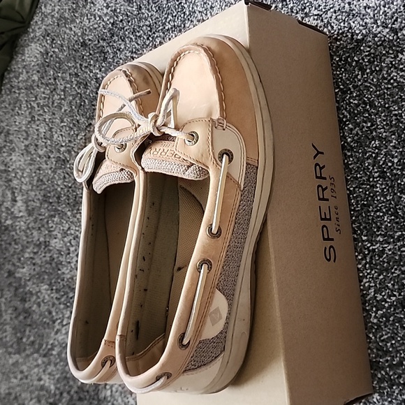 Sperry,s - Picture 8 of 8